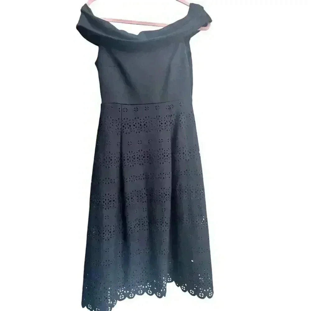 Banana Republic Black Cocktail Midi  Laser Cut Ponte Dress. Size:8P